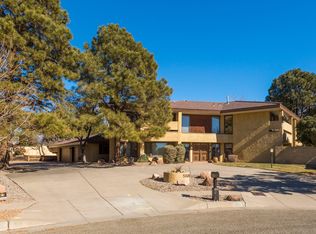 5508 Luna Del Oro Ct NE, Albuquerque, NM 87111