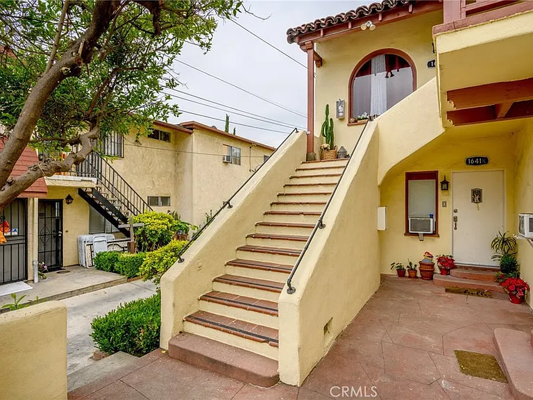 1641 S Catalina St #1/2 — Photo 17
