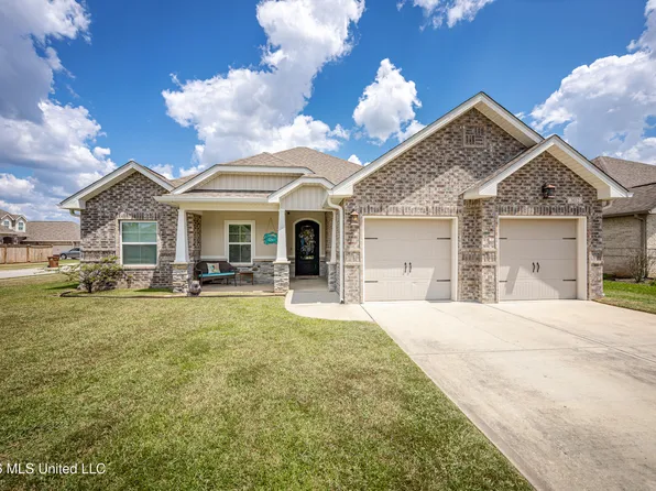 3032 Rue Michelle Rd, Diberville, MS 39540
