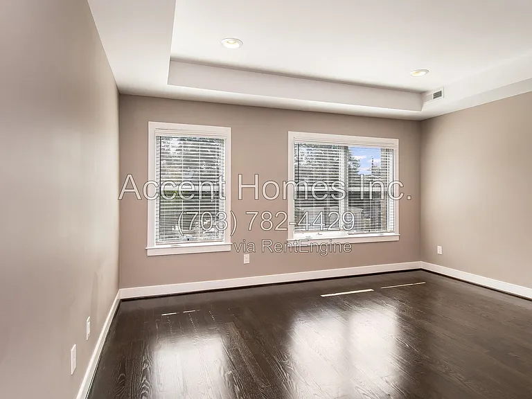 210 S Patrick St — Photo 12