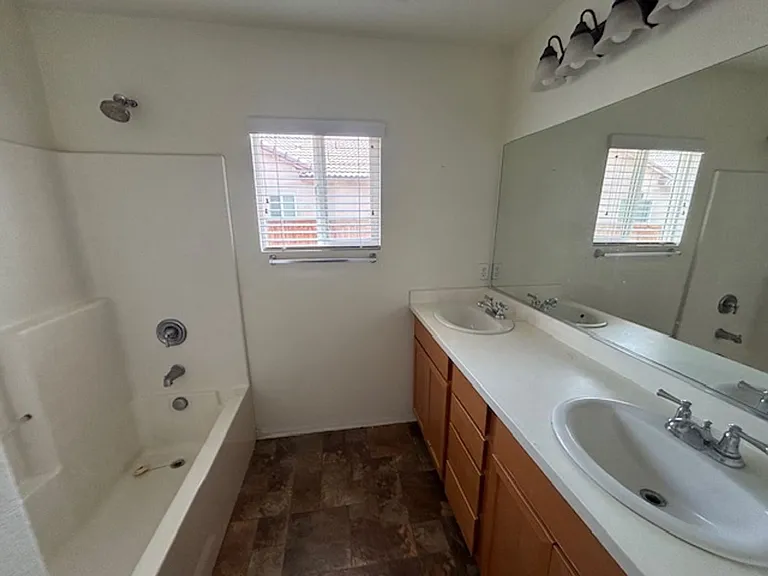 1073 Spud Moreno St — Photo 9