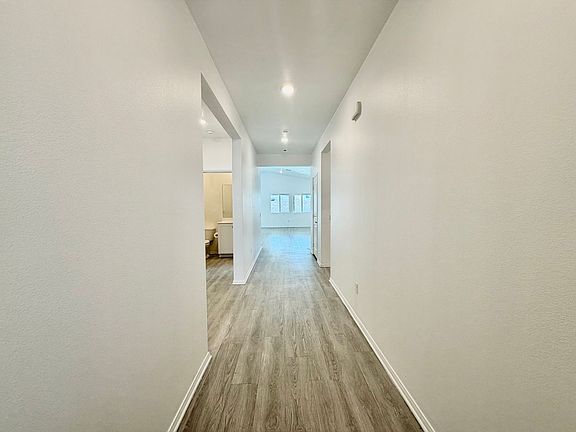 5th image of 26557 Wintersweet Ct