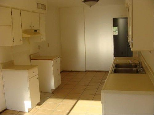 5th image of 5424 N 78th Dr