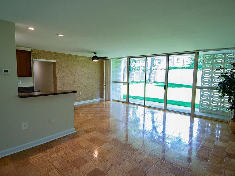 Heritage Park Apartments — Photo 58