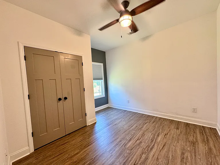 Bedroom 3 - 9'2"x11'1"