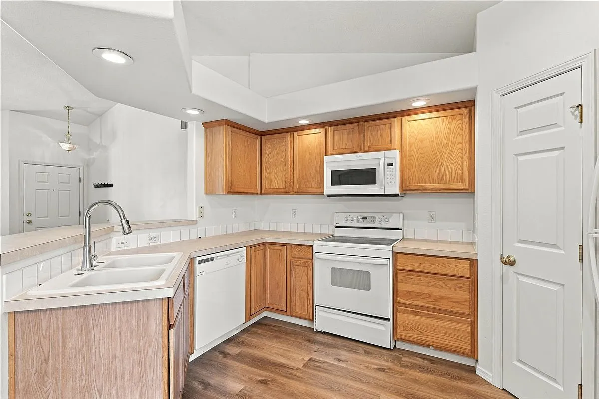 2831 Sweetwood - Meridian — Photo 4