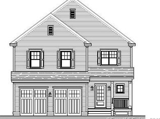 16 Berkshire Rd, West Hartford, CT 06110