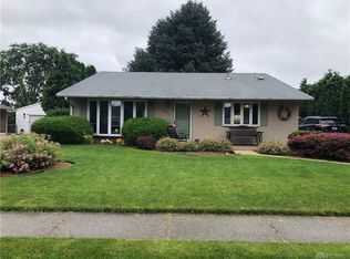 1865 Bordeaux Dr, Fairborn, OH 45324