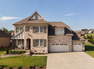 2505 Waldorf Ln, Thompsons Station, TN 37179