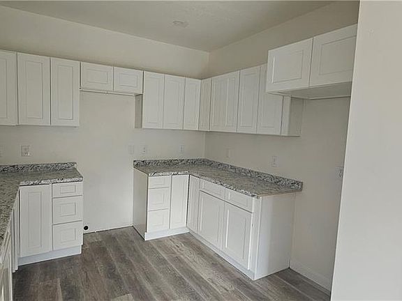 4th image of 1103 S Kings Hwy