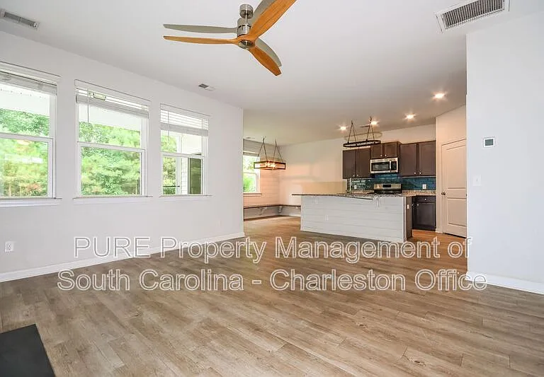 2641 Alamanda Dr — Photo 4