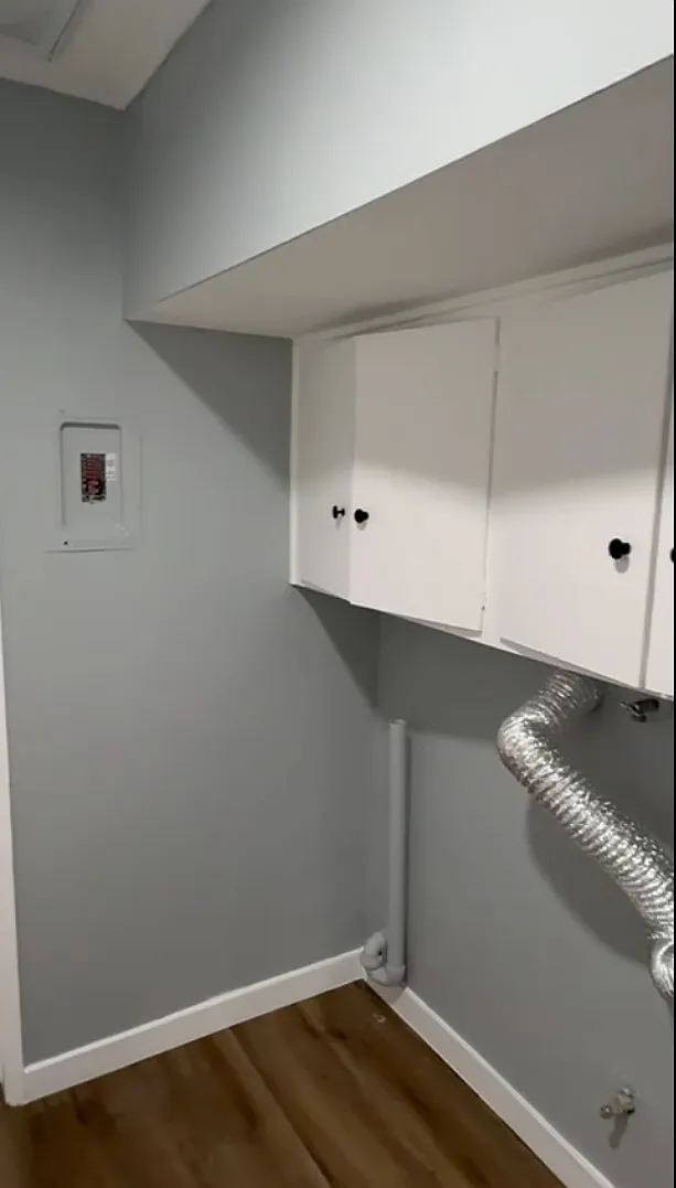 2 bed, 900 sqft, $2,100 — Photo 3
