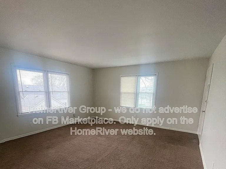 110 SW 10th St #4 — Photo 9