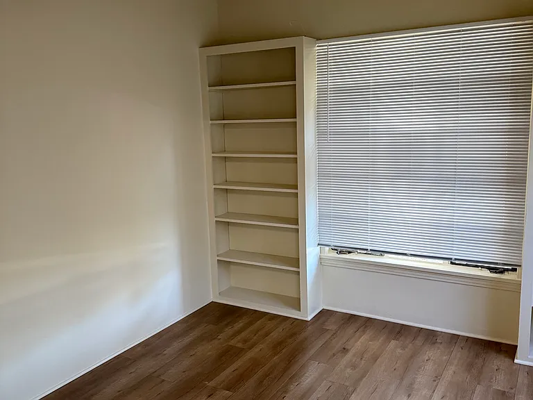 153 E Pasadena St — Photo 15