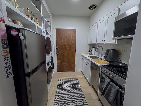 3rd image of 319 S 10th St #134