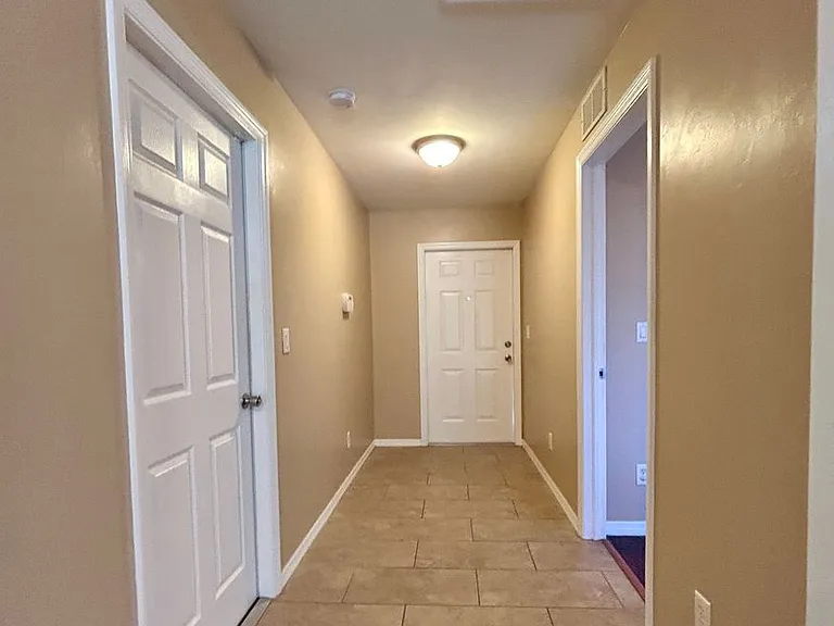 346 Bell Blvd S — Photo 11