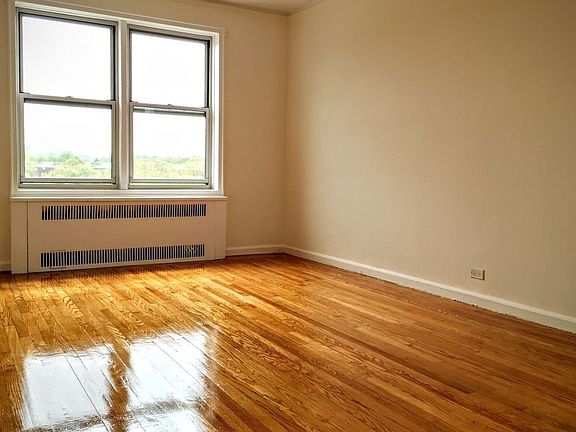 3rd image of 6265 Saunders St APT 4B