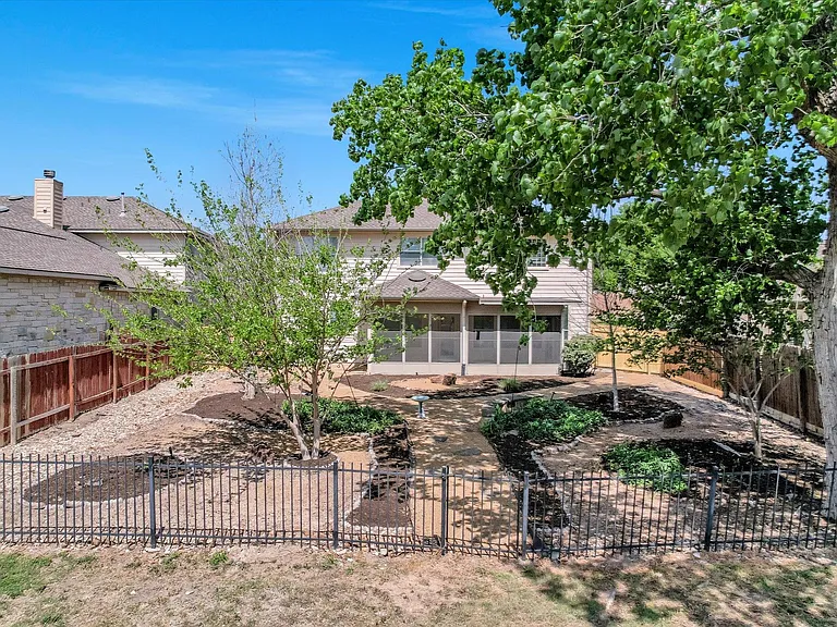 4029 Lake Edge Way — Photo 26