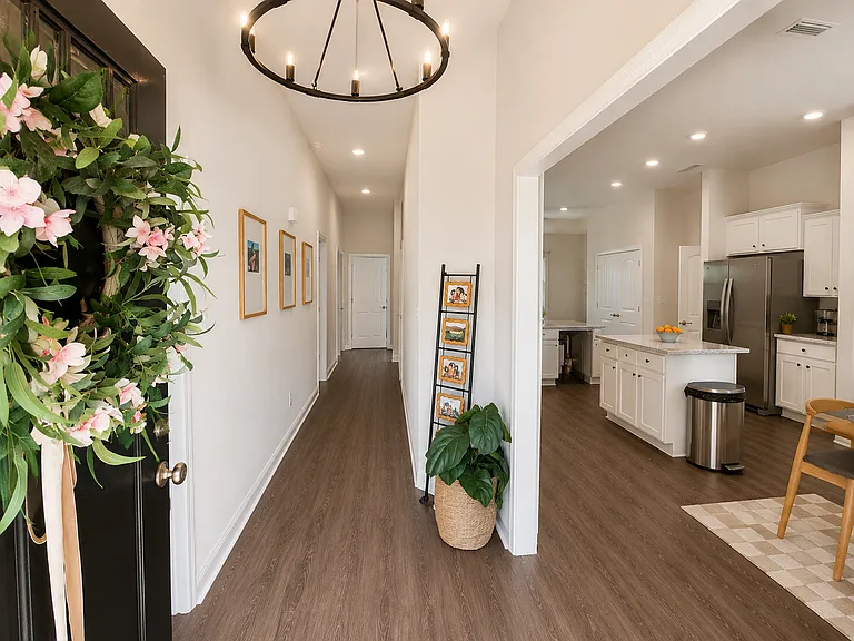 23257 Ridgewood Dr — Photo 2