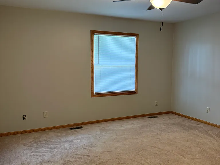 1005 Commercial St — Photo 7