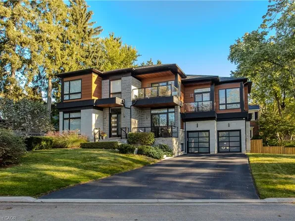 463 Indian Rd, Burlington, ON L7T 3T5