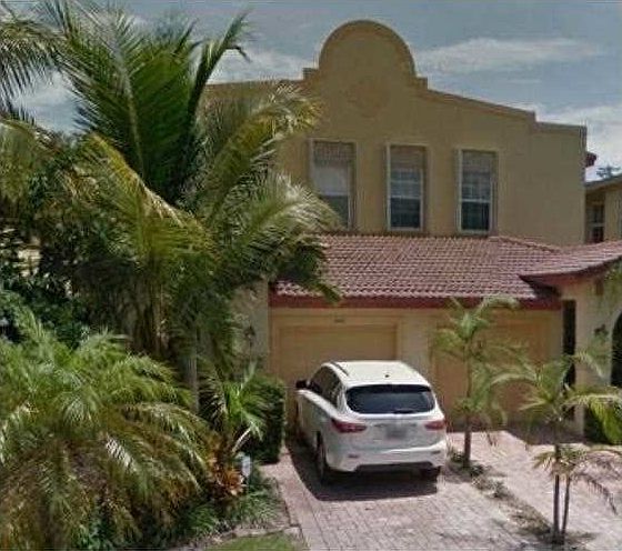 1st image of 500 SW 9th St