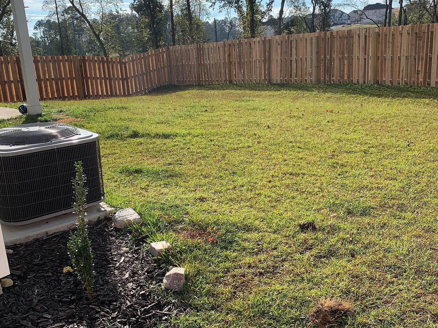 4 bed, 3.5 bath, 2038 sqft, $2,200 — Photo 2