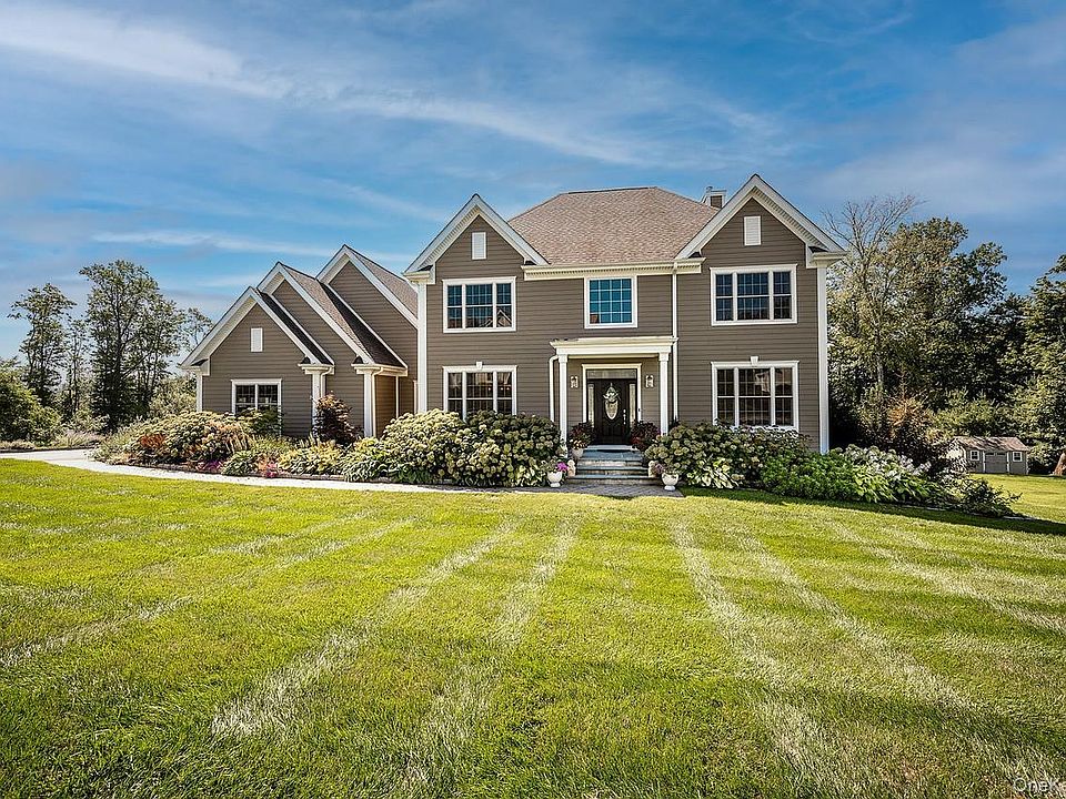 1st image of 31 Stonehollow Drive