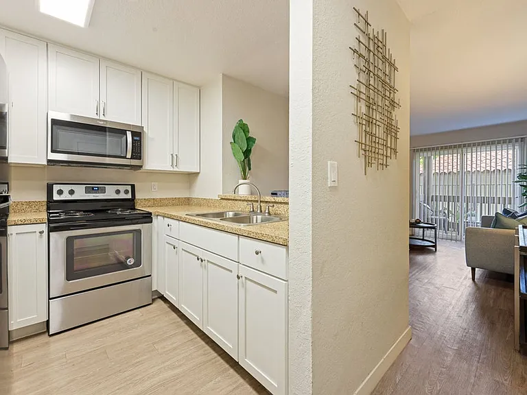 Mesa Palms Apartments — Photo 24