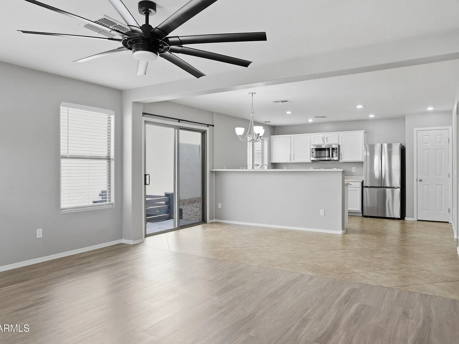 3 bed, 2.5 bath, 1661 sqft, $2,200 — Photo 3