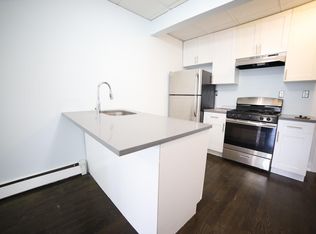 6 E 33rd St #3, Bayonne, NJ 07002
