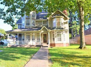 22 Woodland Dr, Jacksonville, AR 72076