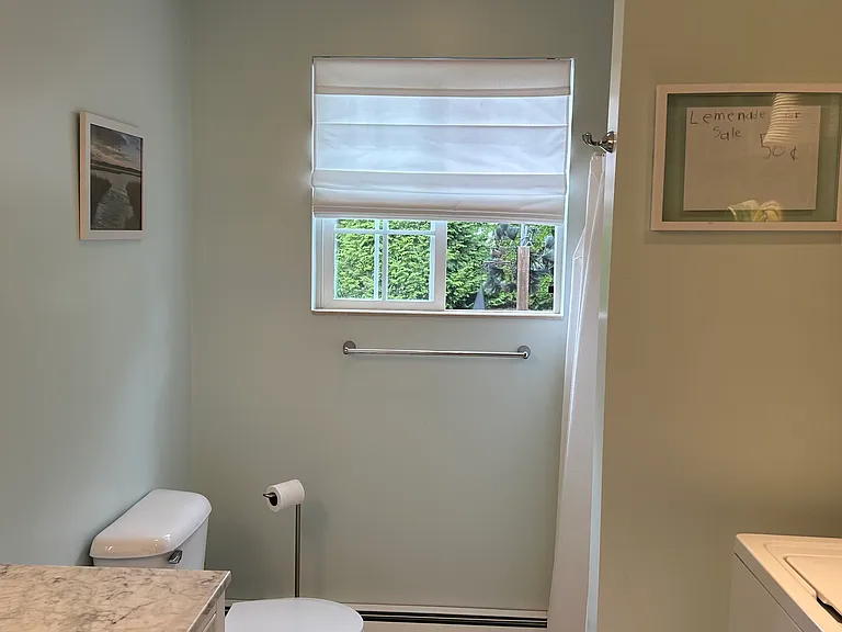 194 Holly Rd — Photo 15