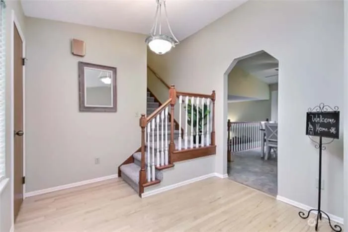 1912 8th Street Ct SW — Photo 2