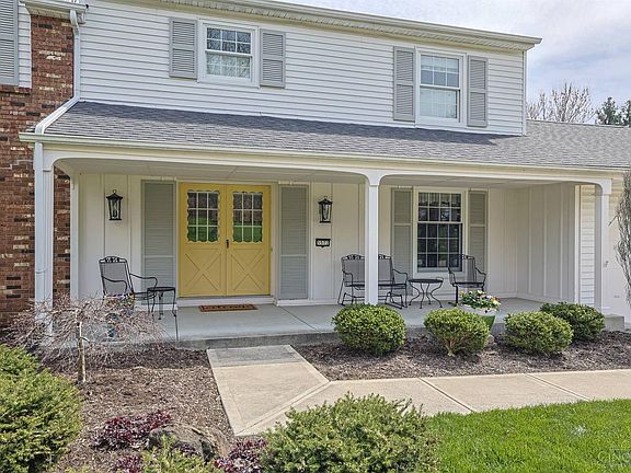 3rd image of 5572 Kingsbury Rd