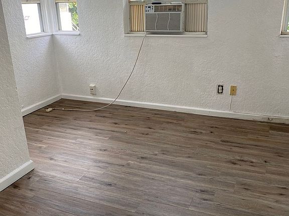 2nd image of 314 N Lakeside Ct #A