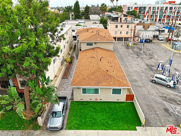 1619 Colby Ave #4 — Photo 34