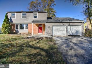 20 Forge Ln, Cherry Hill, NJ 08002