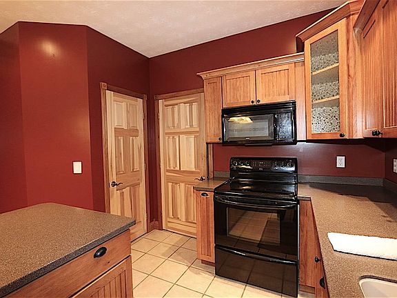 4th image of 3091 County Road 115