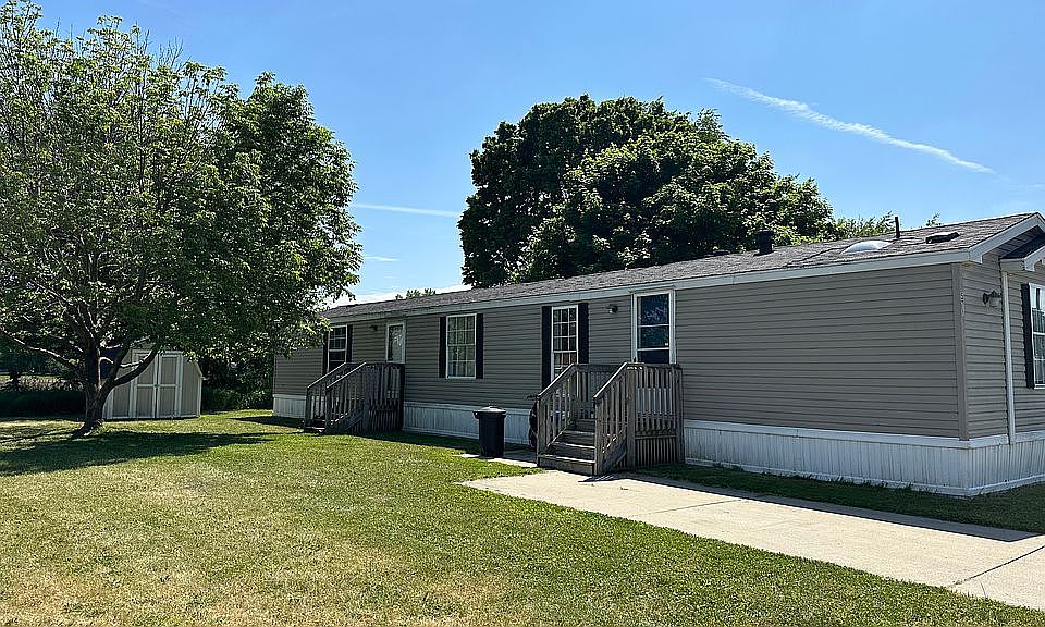 1st image of 571 Red Bud Dr