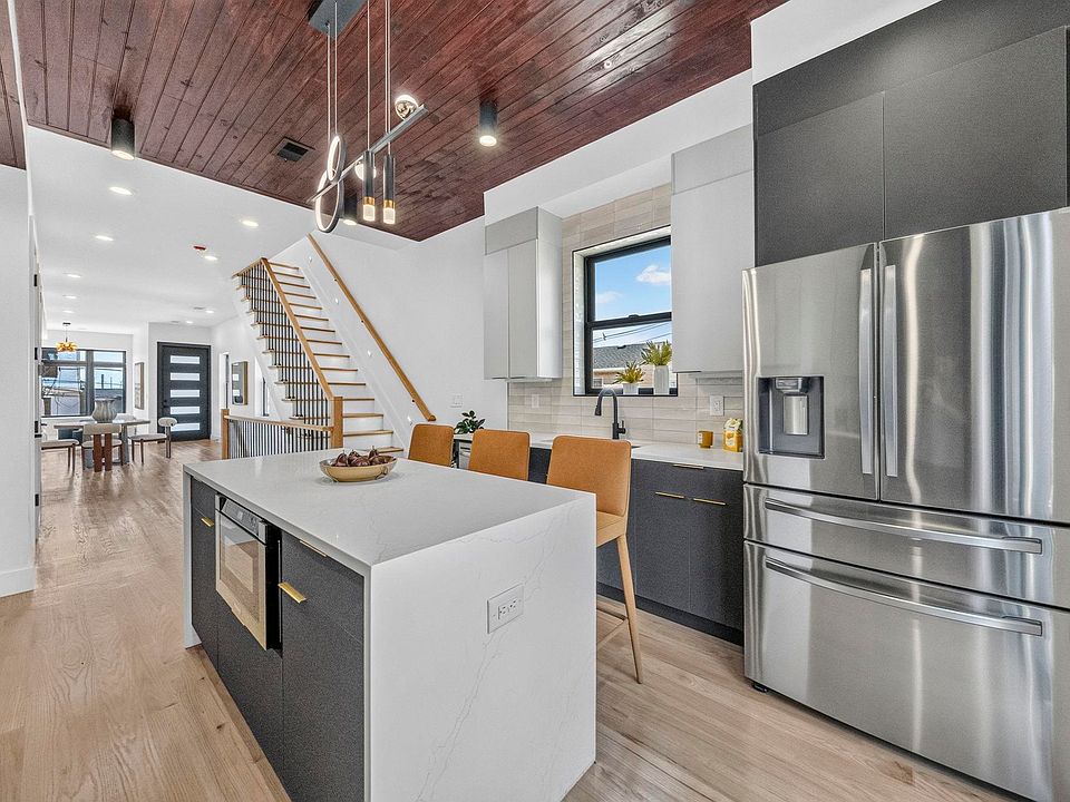 1st image of 104 TERRACE AVE
