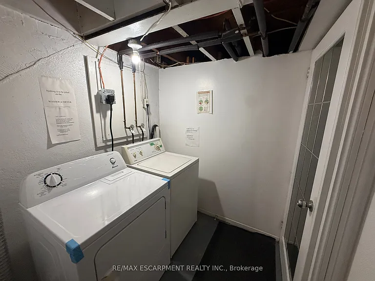 17 Lyons Ave #2 — Photo 7
