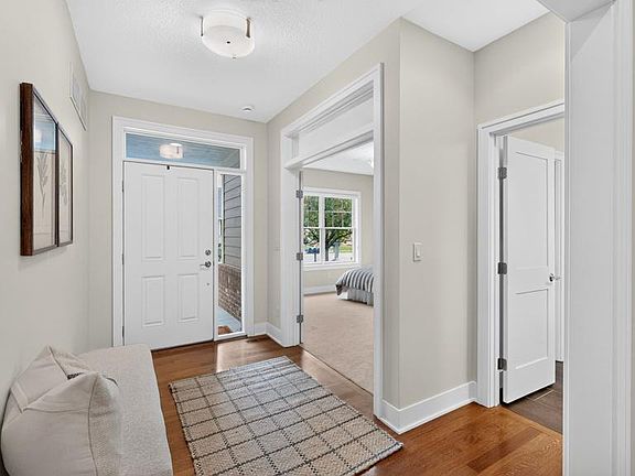 4th image of 3862 Berkshire Rd SW