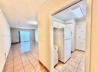 424 SW 7th St APT 404, Miami, FL 33130