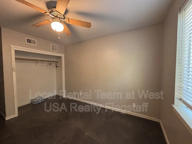 522 S Fountaine St #300 — Photo 7