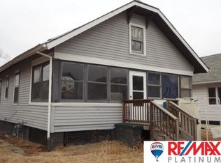 2878 Camden Ave, Omaha, NE 68111