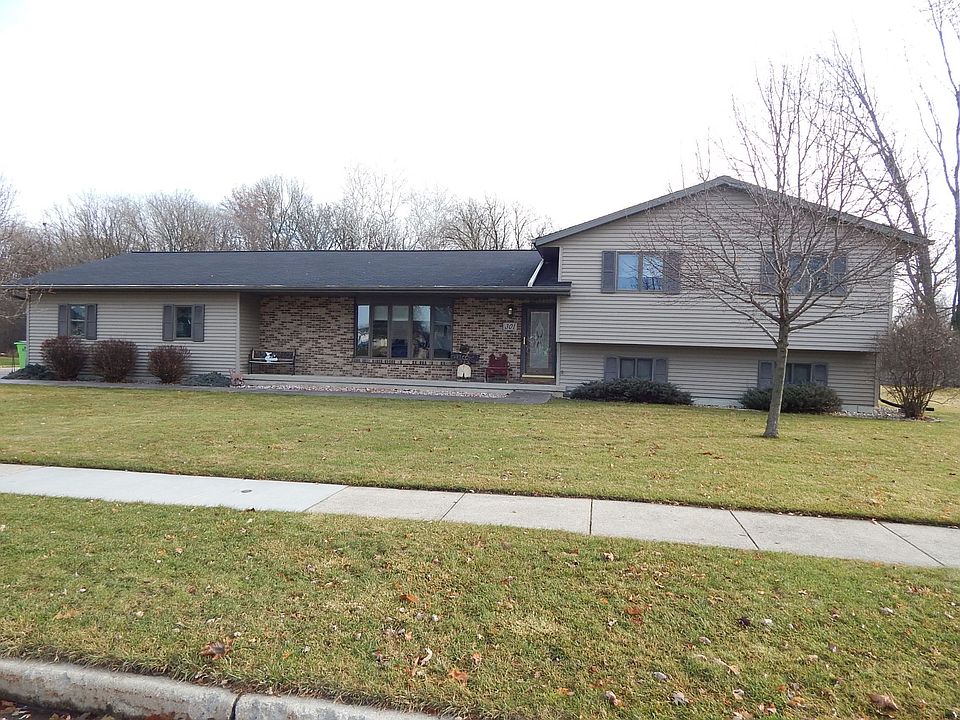 1st image of 301 N Harris Ave