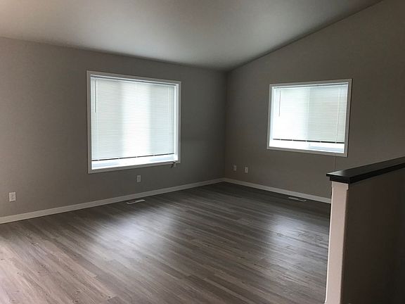 3rd image of 4208 14th Ave S
