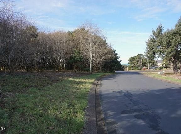 5th image of 30 NW Lincoln Shore Star Resort