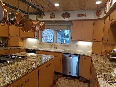 5th image of 402 Lees Circle Dr